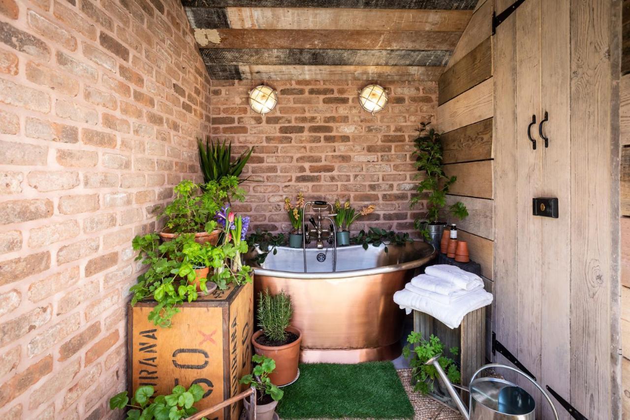 The Walled Garden At Cheshire Boutique Bathhouse Nantwich Eksteriør bilde
